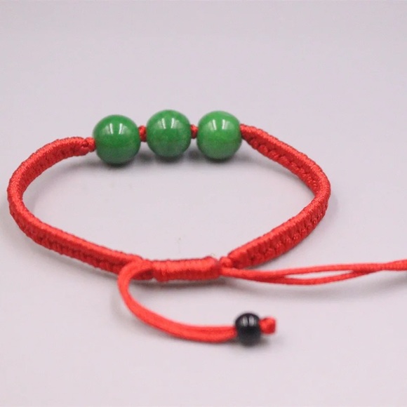 💗 Jade Beaded Macrame Bracelet 7”-8” adjustable NEW - Picture 2 of 5